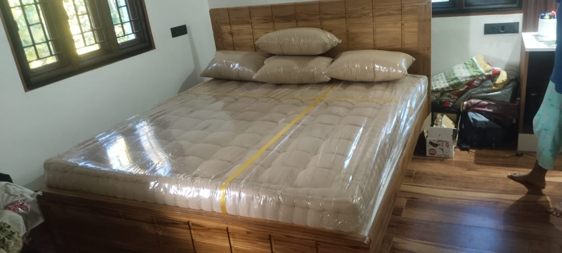 Teak Wood Queen Bed